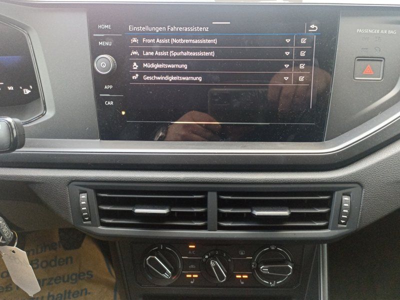 Fahrzeugabbildung Volkswagen Polo 1.0 EU6e KLIMA+TEMP.+SITZH.+APP-CONNECT