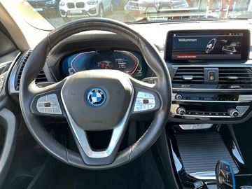 BMW iX3 DAB LED WLAN RFK Parkassistent el. Sitze
