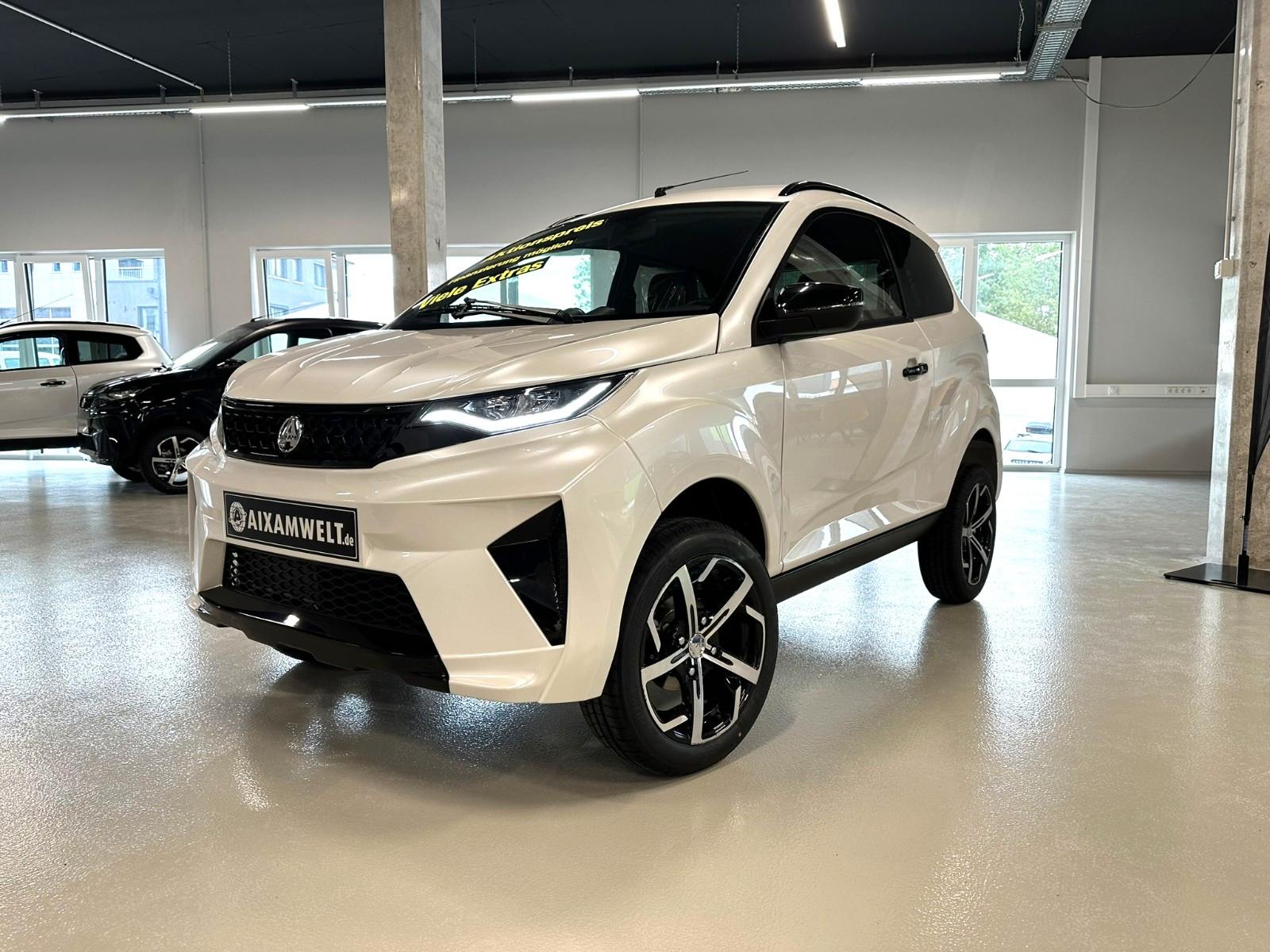 Aixam AMBITION CROSSOVER Premium perlmuttweiß
