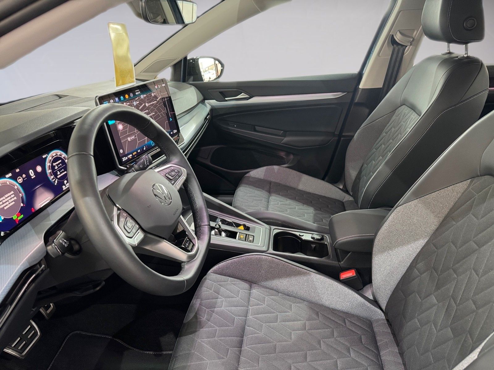 Fahrzeugabbildung Volkswagen Golf VIII Life GOAL 1.5 eTSI