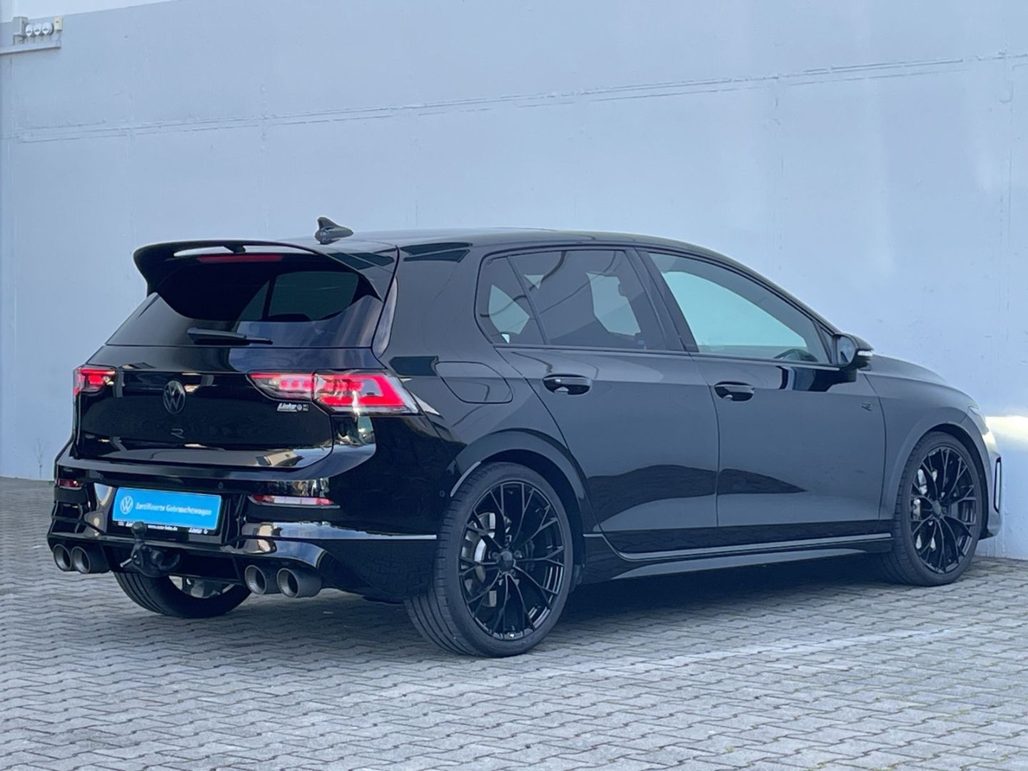 Golf R VIII 2.0 4Motion Black Edition Akrapovice