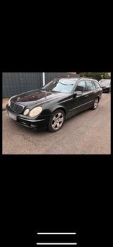 Mercedes-Benz E Klasse 320 Diesel mit Leder -Navi 6 Zyli... - Mercedes-Benz E 320 in Krefeld