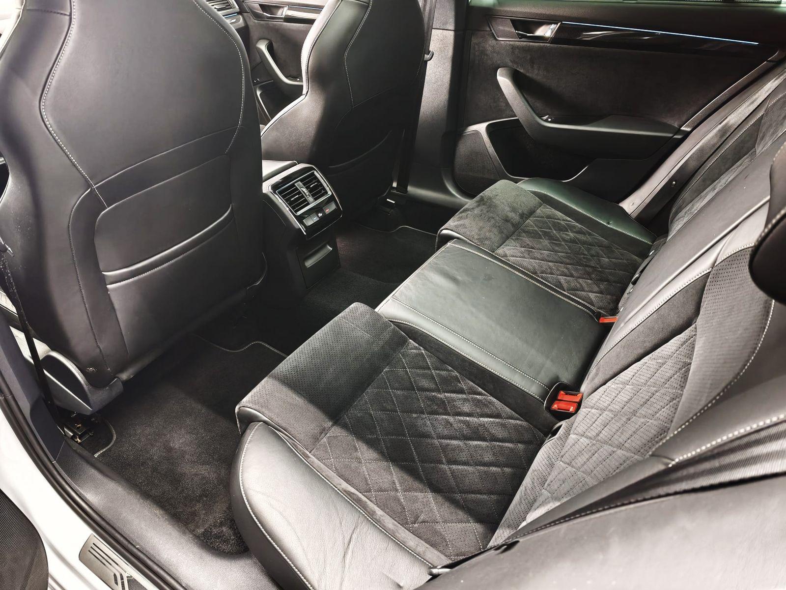 Skoda Superb Combi 2.0 TSI SportLine 4x4*Canton*Std...