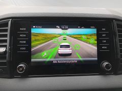 Fahrzeugabbildung Skoda Karoq Sportline NAVI AHK 4xSitzh. behz.Glas 360°