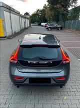 Volvo V40 T2 120 PS | Winter-, Business- & Licht-Paket - Volvo V40 von privat