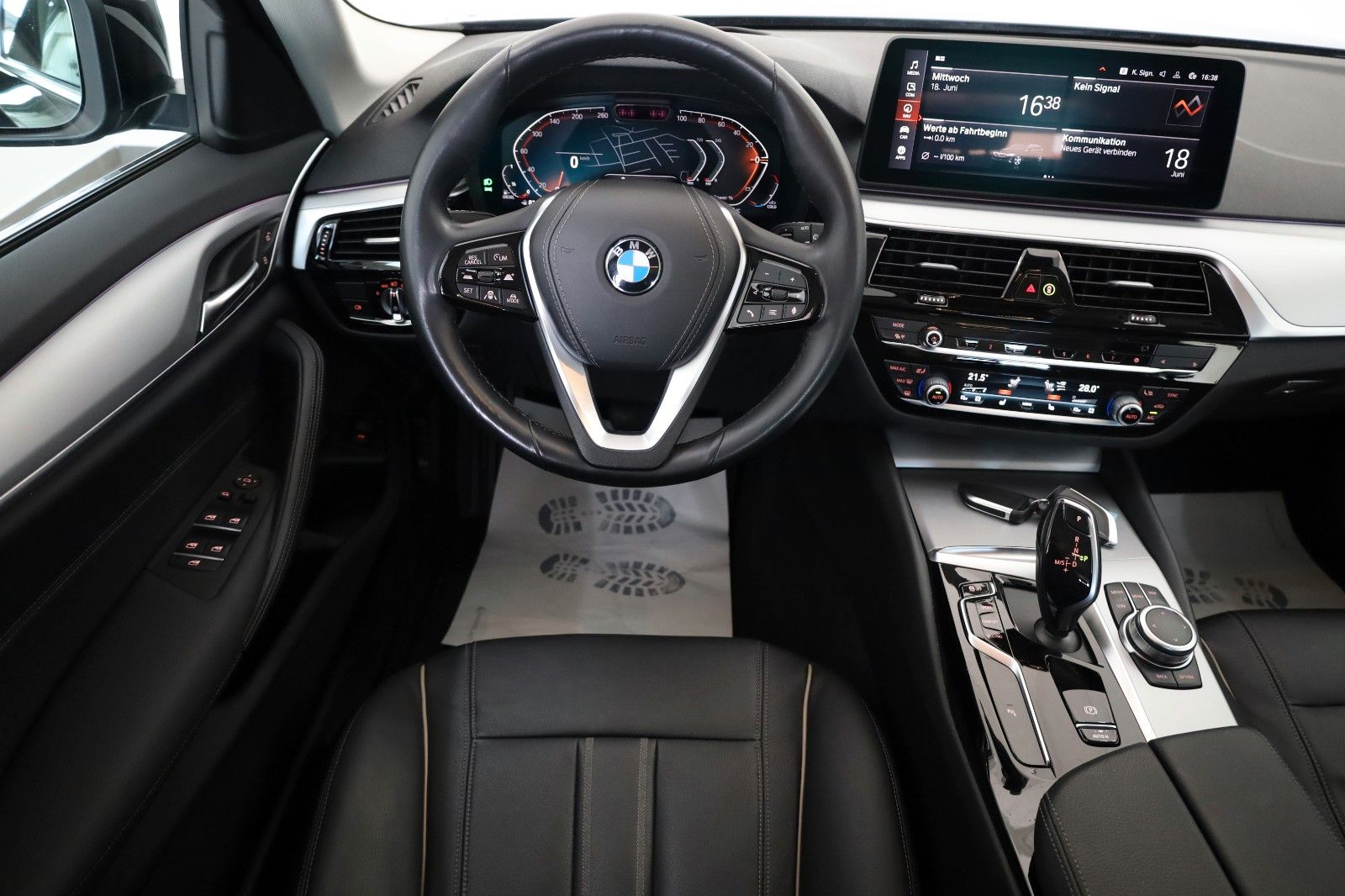 Fahrzeugabbildung BMW 530 d xDrive, Leder,Navi,LED,SH,HUD,Kamera