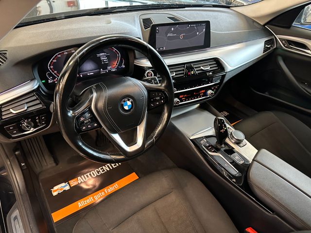 MYAUTOCENTER – Gebraucht- und Jahreswagen mit Werkstattservice in Pfaffenhofen BMW 530d Touring xDrive *KAM*NAVI*LIVECOCKPIT*LED*