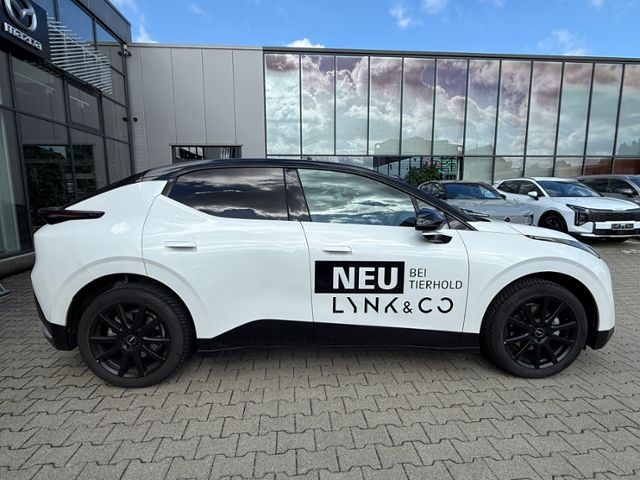 Lynk & Co 02