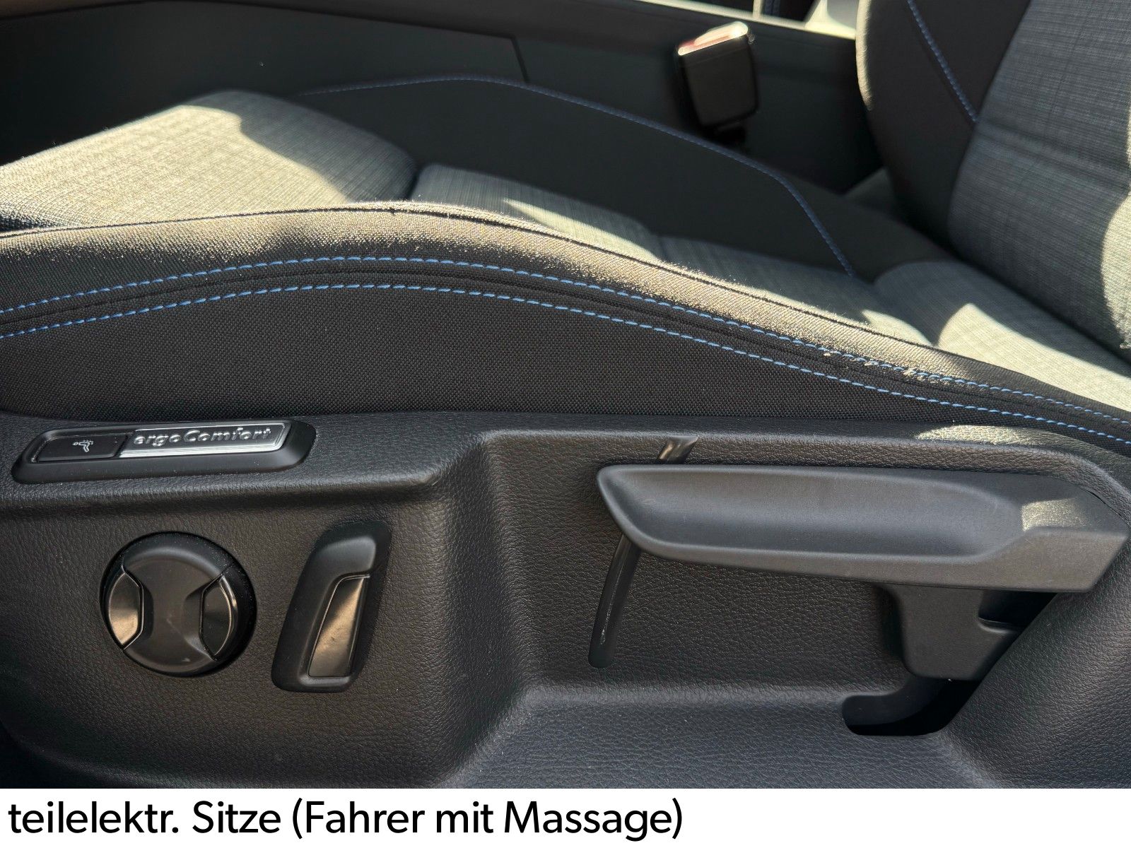 Fahrzeugabbildung Volkswagen Passat Variant GTE Massage SHZ Kam ACC Lane LED