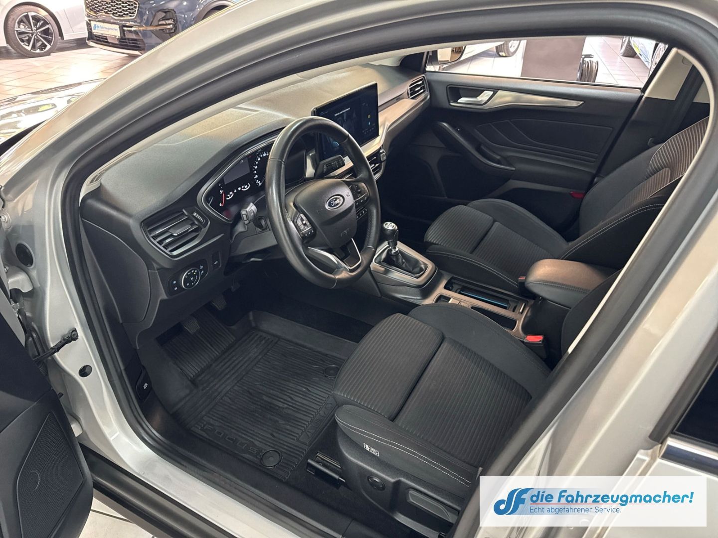 Fahrzeugabbildung Ford Focus Turnier Titanium Navi LED ACC El. Heckklap