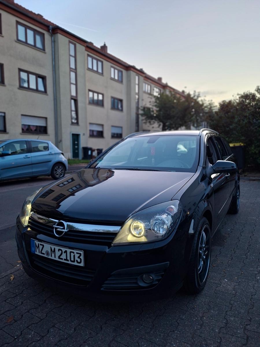 Opel Astra 2006 — engine 1.796 cm³, 140 HP (103kW)