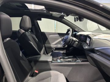 Fotografie 6 des Opel Astra Sports Tourer 1.2 Turbo AT GS AHK Pano Tec