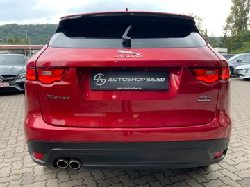 Jaguar F-Pace - 9