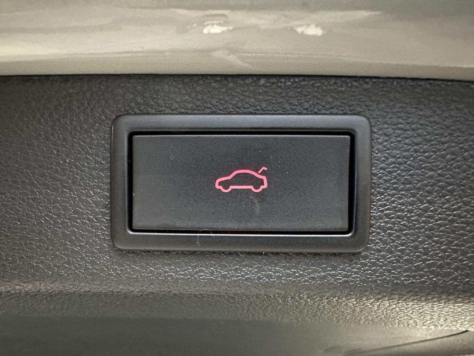 Fahrzeugabbildung SKODA Kodiaq 2.0 TDI 4x4 DSG Clever NAV+LED+AHK+V-COCK