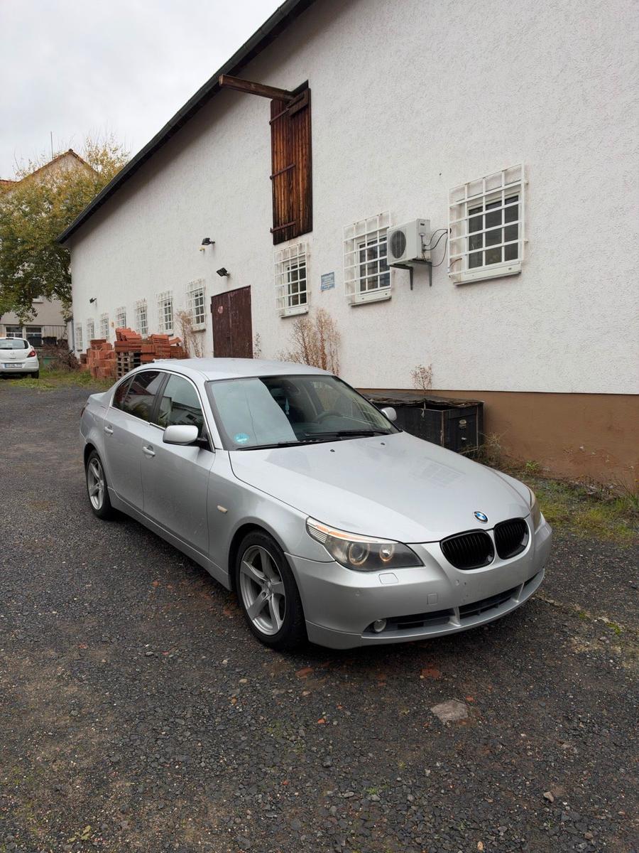 BMW 525