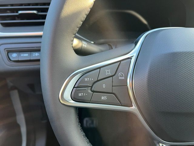 Fahrzeugabbildung Renault CAPTUR Evolution Full Hybrid E-Tech 160