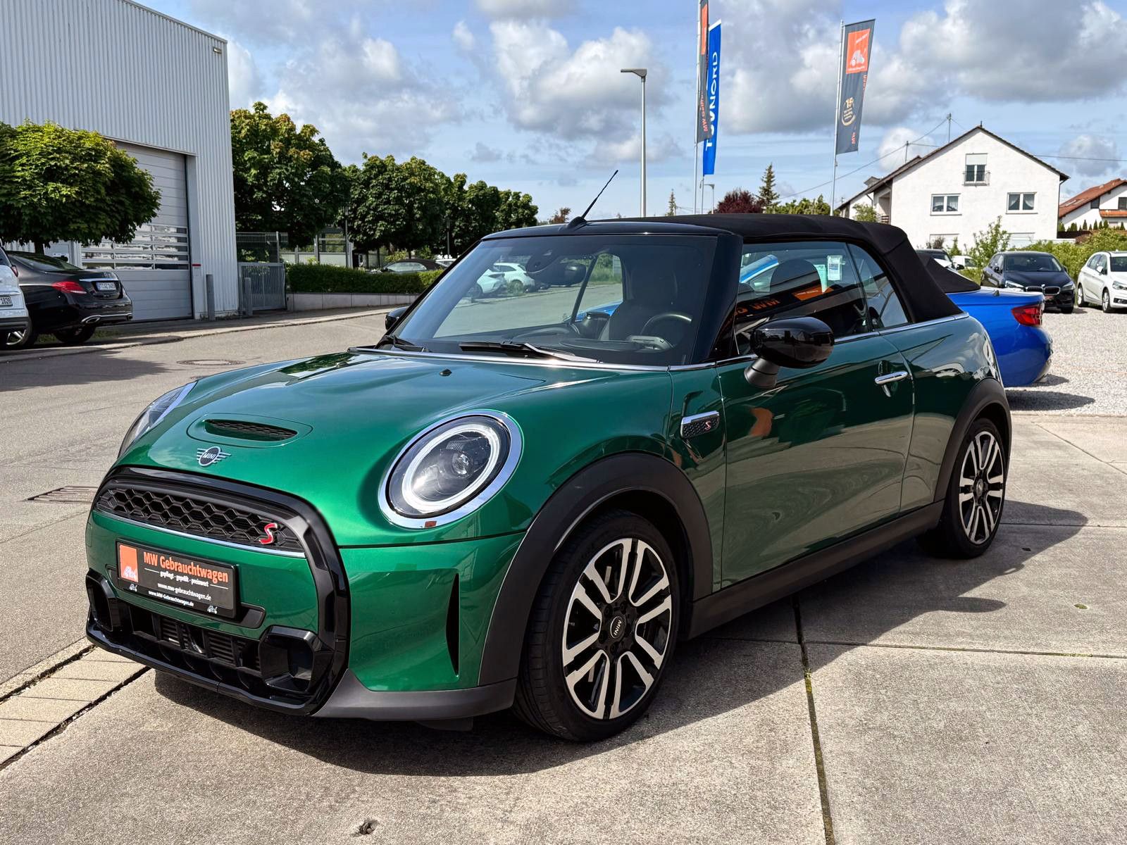 Fahrzeugabbildung MINI COOPER S Cabrio Classic-Trim Aut. ACC HUD KAM BT