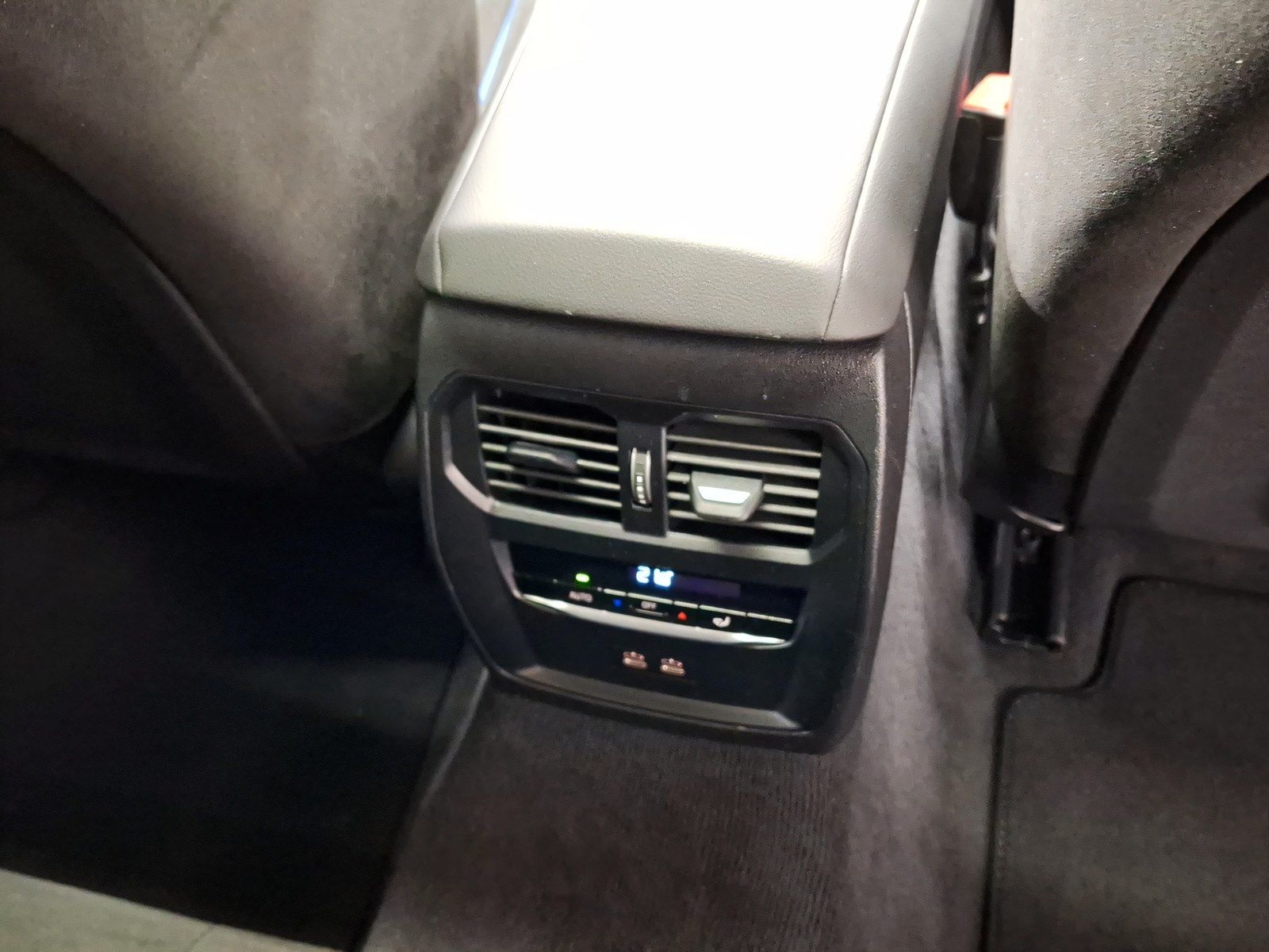 BMW 330 - Bild 17