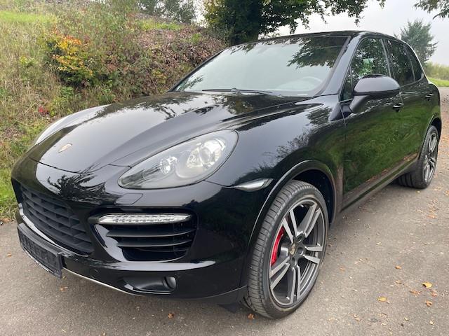 Porsche Cayenne Turbo  MIT APPROVED Garantie