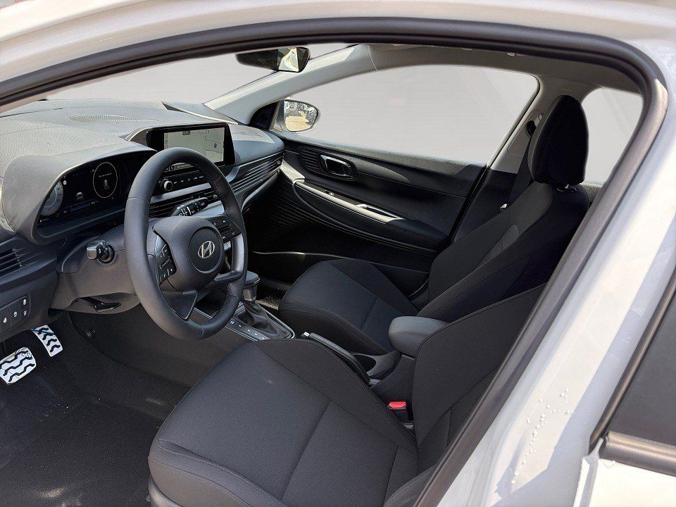 Fahrzeugabbildung Hyundai BAYON 1.0T 100PS DCT Trend Bose Komfort