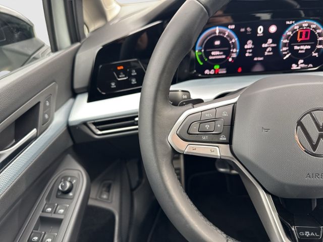 Golf VIII GOAL 1,5 l DSG eHybrid REAR VIEW AKH D