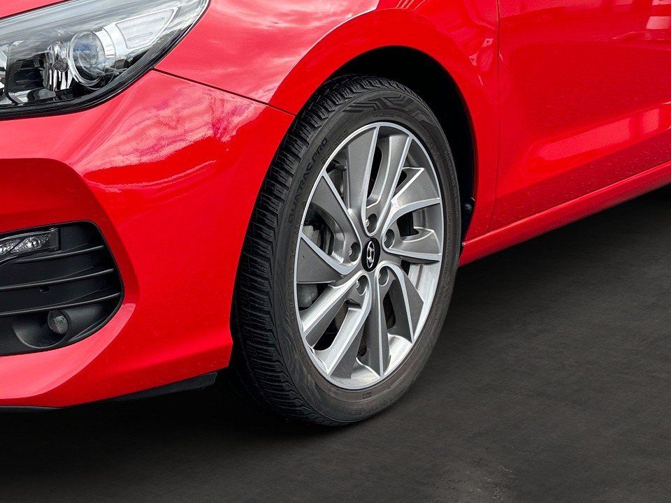 Fahrzeugabbildung Hyundai i30 Fastback 1.4 T-GDI 140PS Style