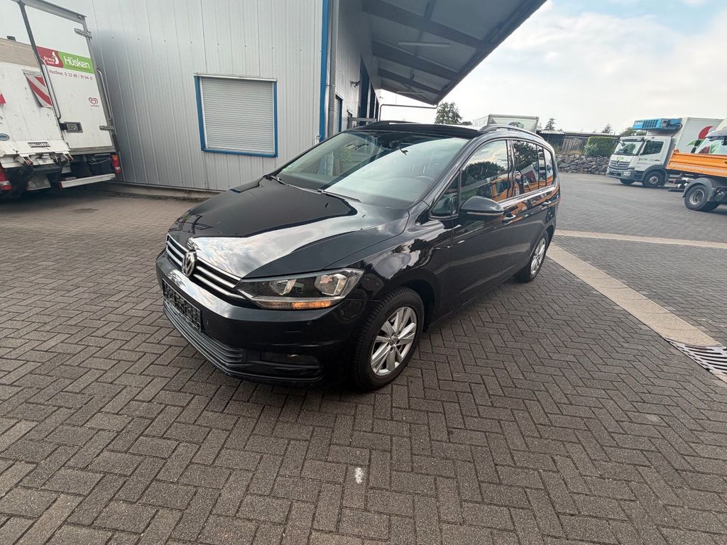 Image of Volkswagen Touran