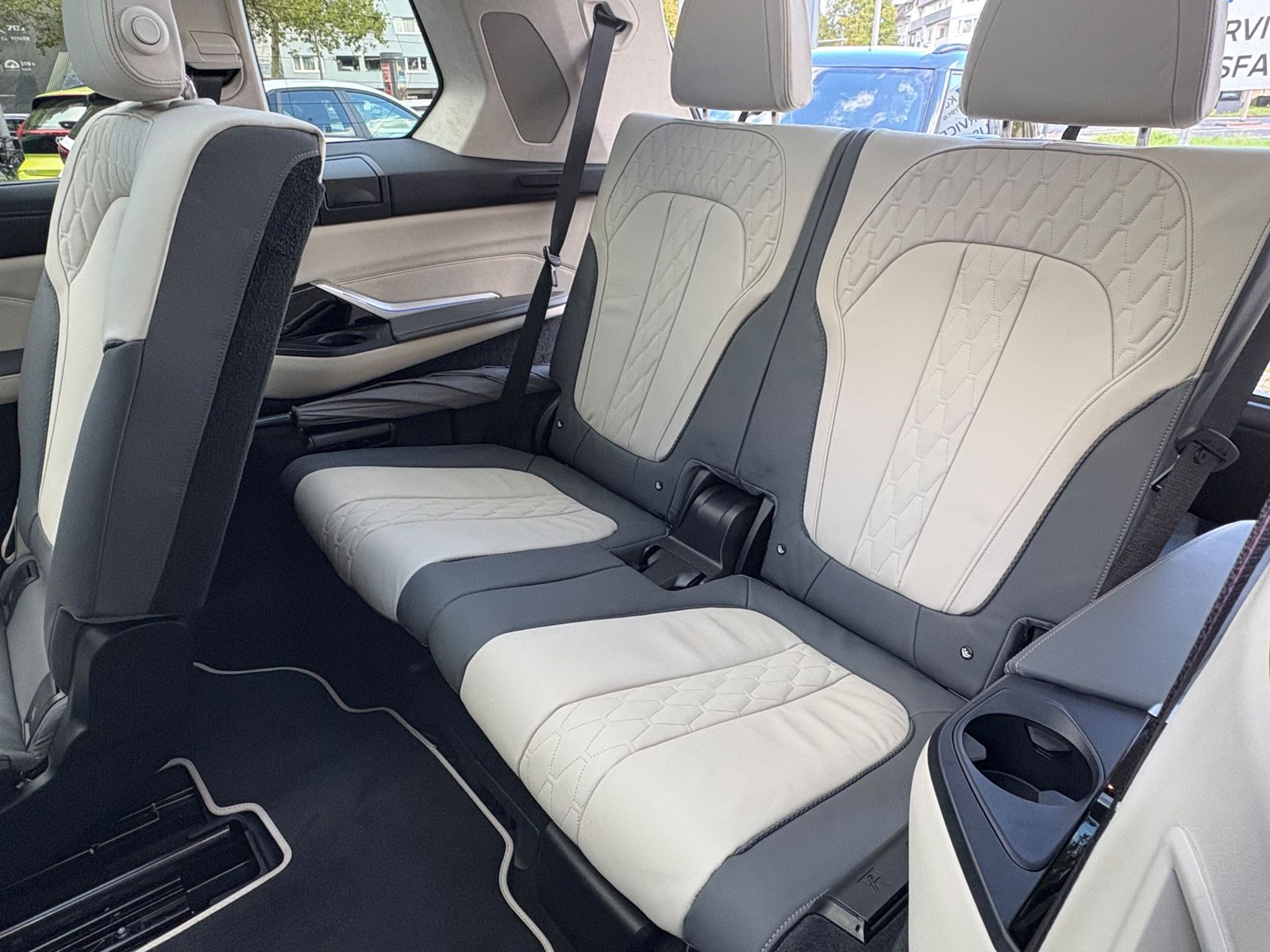 BMW X7 M60 - Bild 10