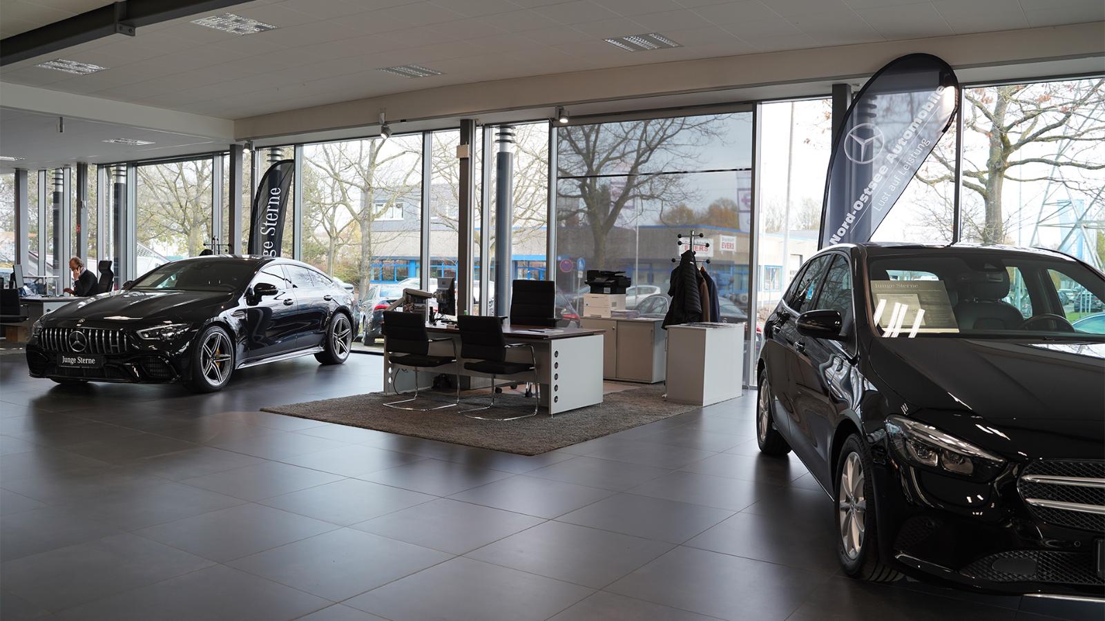 showroom-image-bottom