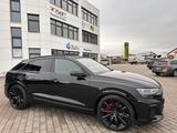 Audi Q8 55 TFSI e + AHK+PANO+B&O+ALLRADLENKUNG - Audi Q8 aus 2025