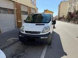 Opel Vivaro 27 2.5 CDTI PC-TN Combi Semivetrato  - gebrauchte Opel Vivaro aus dem Jahr 2006
