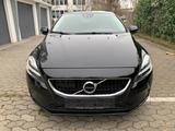 Volvo V40 Momentum - Volvo V40: Kleinwagen