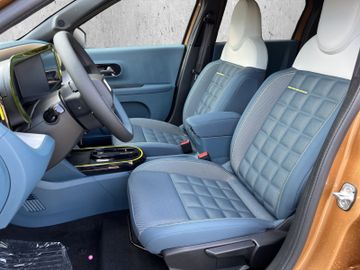 Fiat Grande Panda La Prima Elektro SHZ LHZ LED NAV