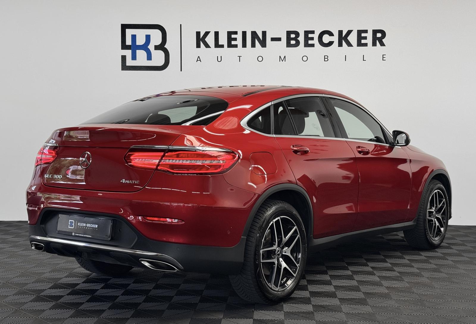 Mercedes-Benz GLC 300 Coupe 4Matic AMG *S-Dach*Distronic+*Kam*