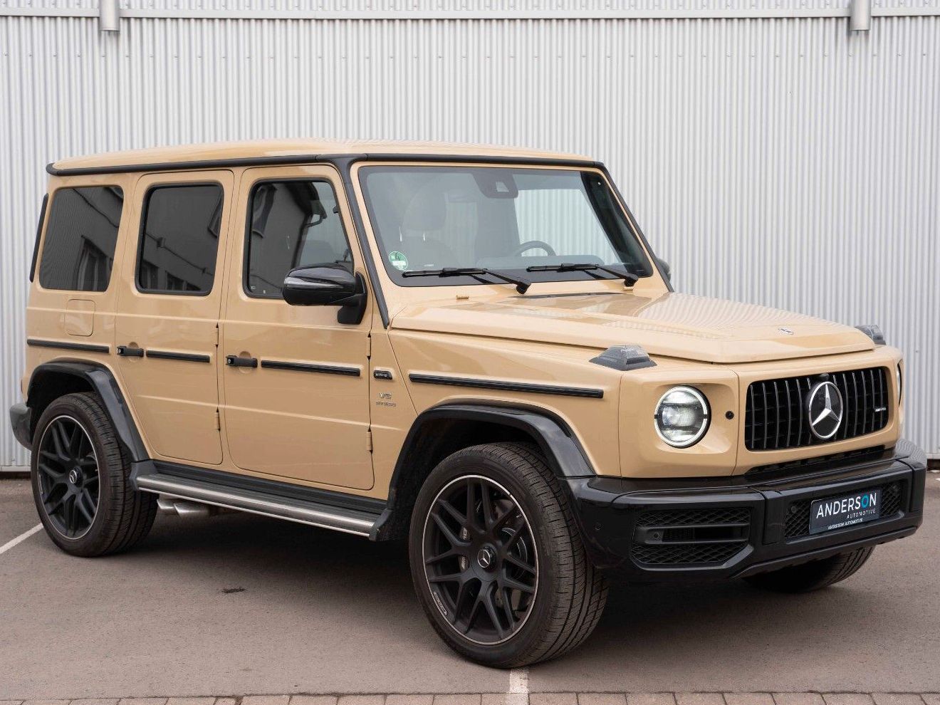 Fahrzeugabbildung Mercedes-Benz G 63AMG INDIVIDUAL BURM PANO 360° 22"AMG NIGHT