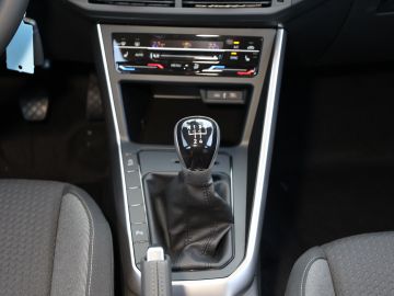 Volkswagen Polo VI ''Team Edition'' 1.0 TSI 5-Gang Anschlus