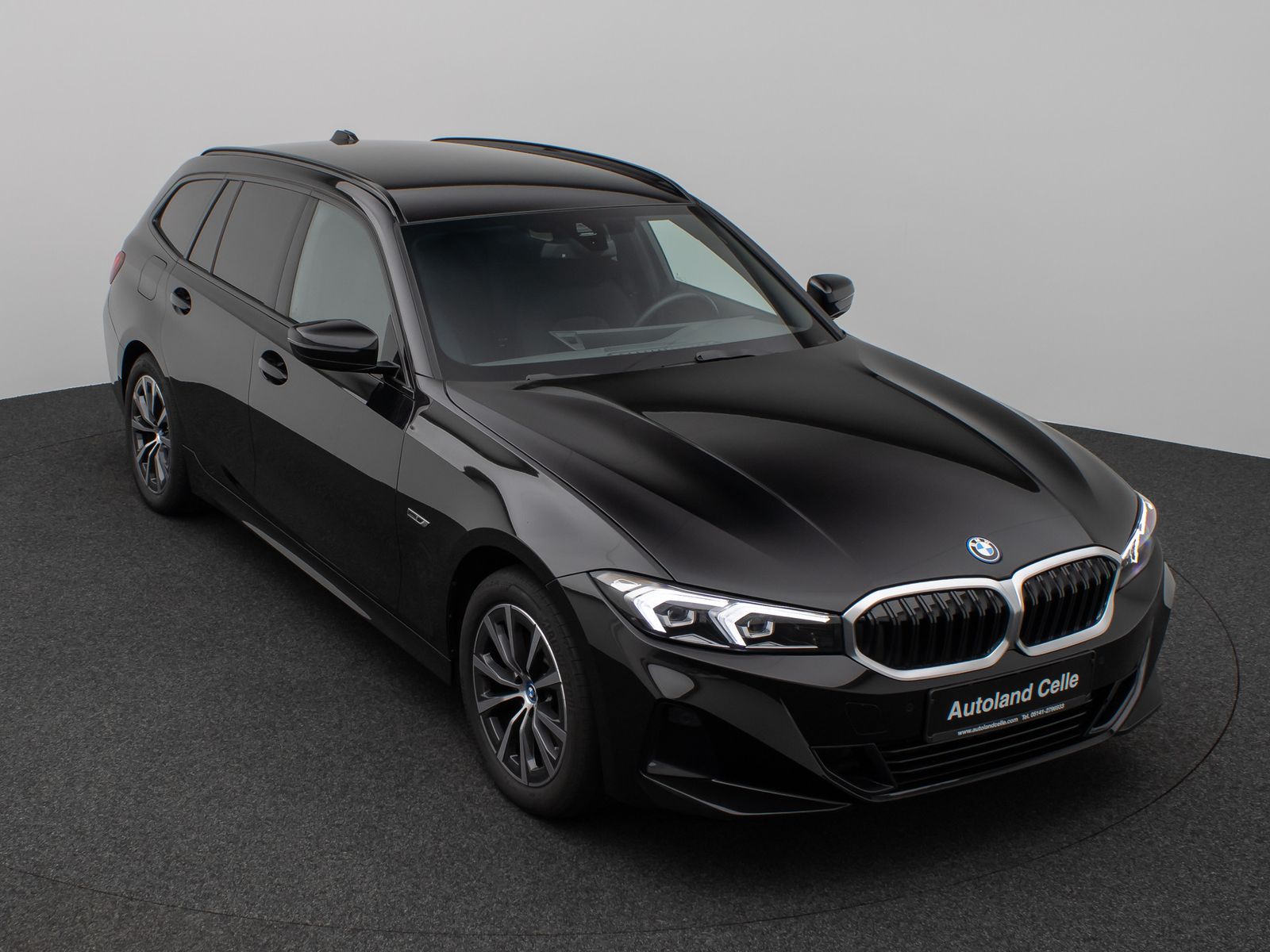 Fahrzeugabbildung BMW 320e DAB Widscreen Lordos Geschwindigkeitsreg