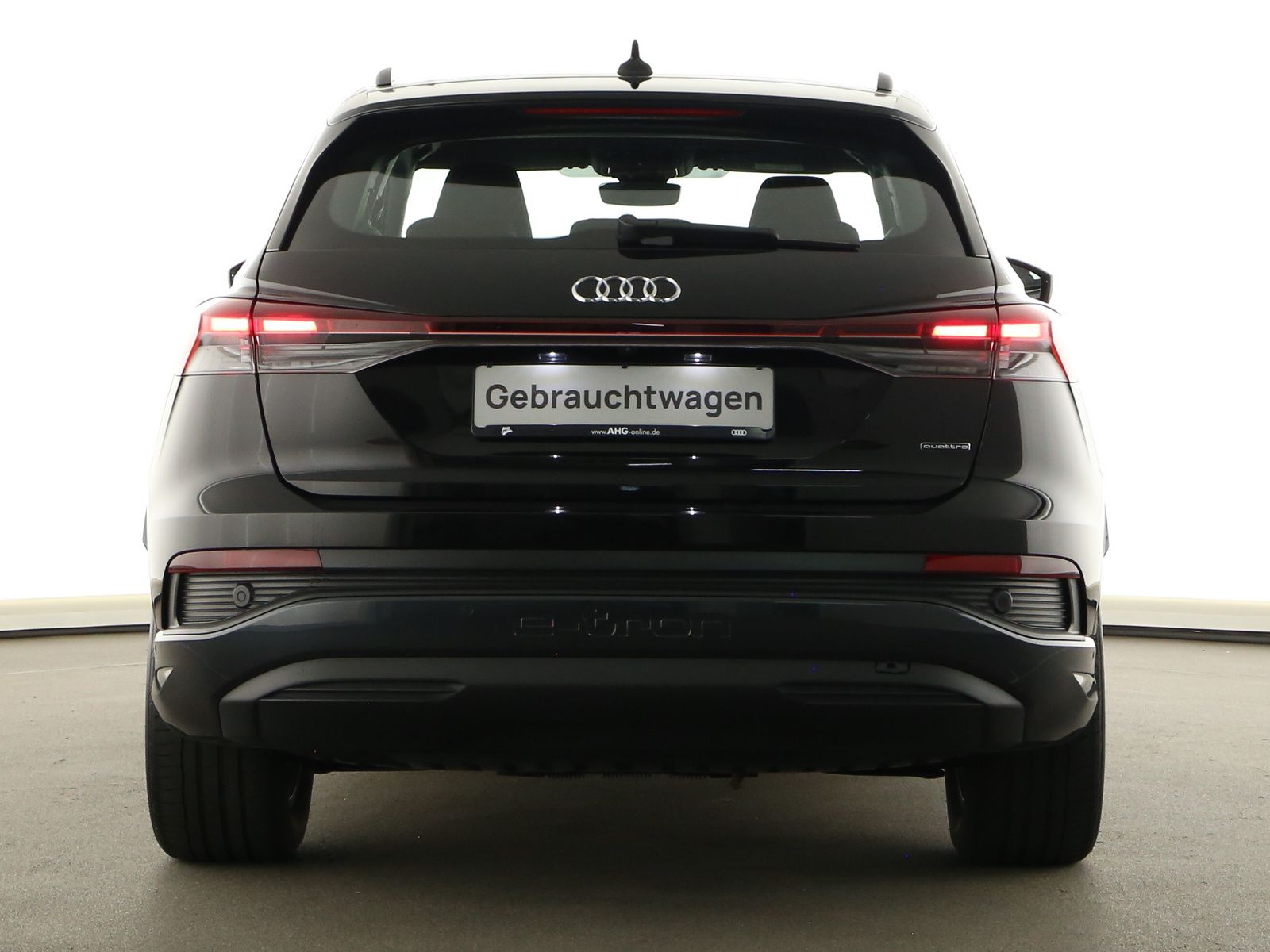 Audi Q4 e-tron 45 quattro 195 kW LED Navi ACC Kamera foto 10