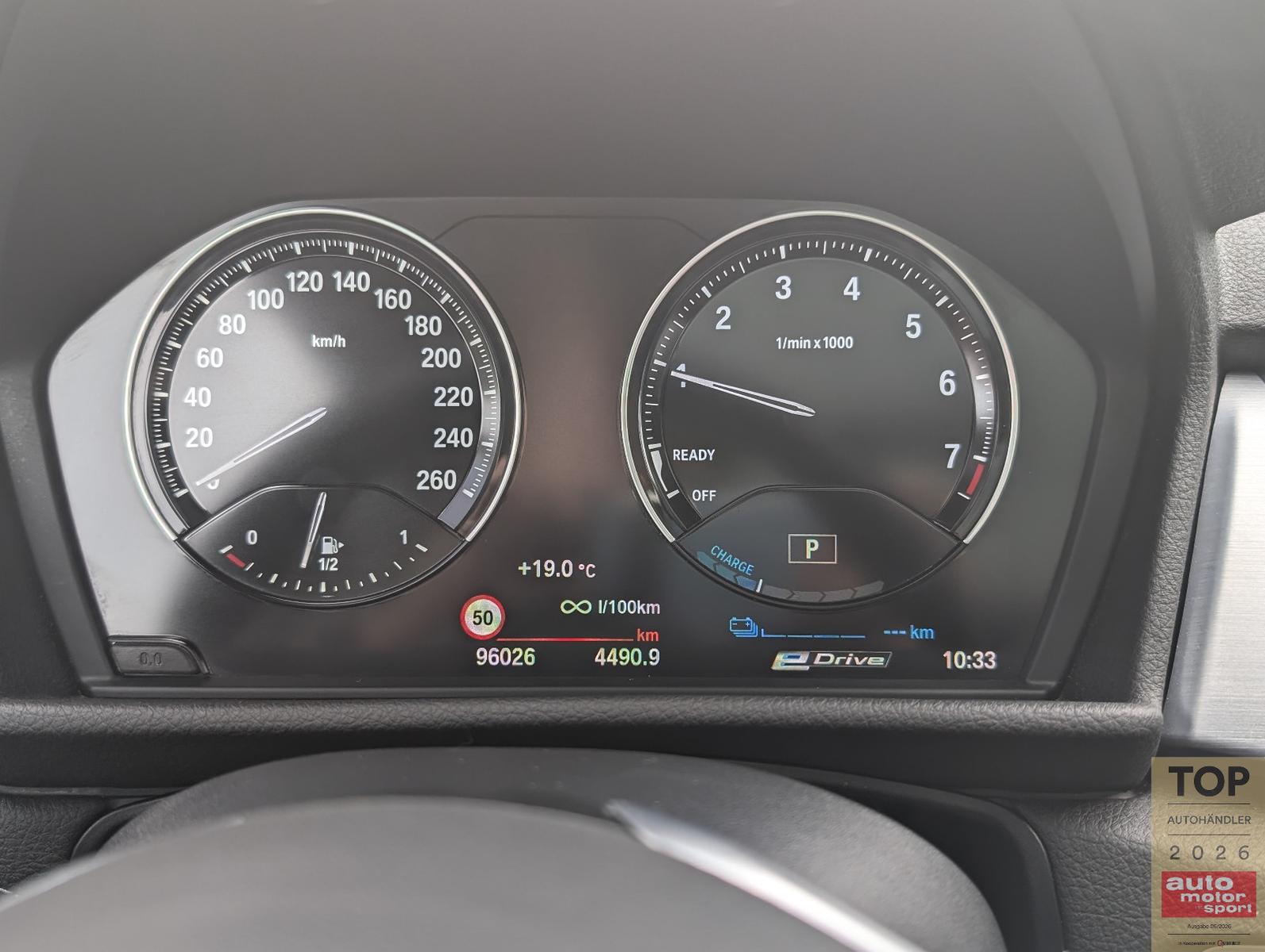 BMW 225xe Active Tourer Luxury-Line*ACC*AHK*PANO*HUD