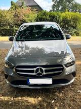 Mercedes-Benz B 180 - DSG Automatic - Mercedes-Benz: Automatic