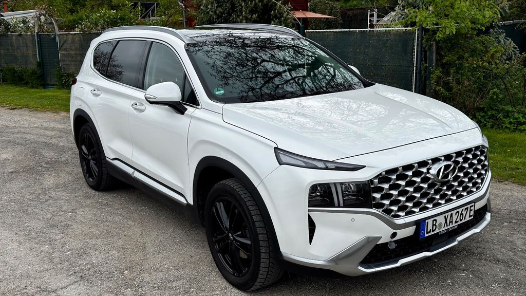 Hyundai SANTA FE