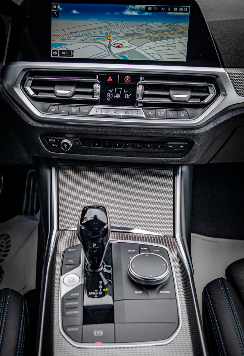 BMW 318i Touring M-Sport SERVICE-GARANTIE|SPUR|ACC foto 19