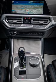 Fahrzeugabbildung BMW 318i Touring M-Sport SERVICE-GARANTIE|SPUR|ACC