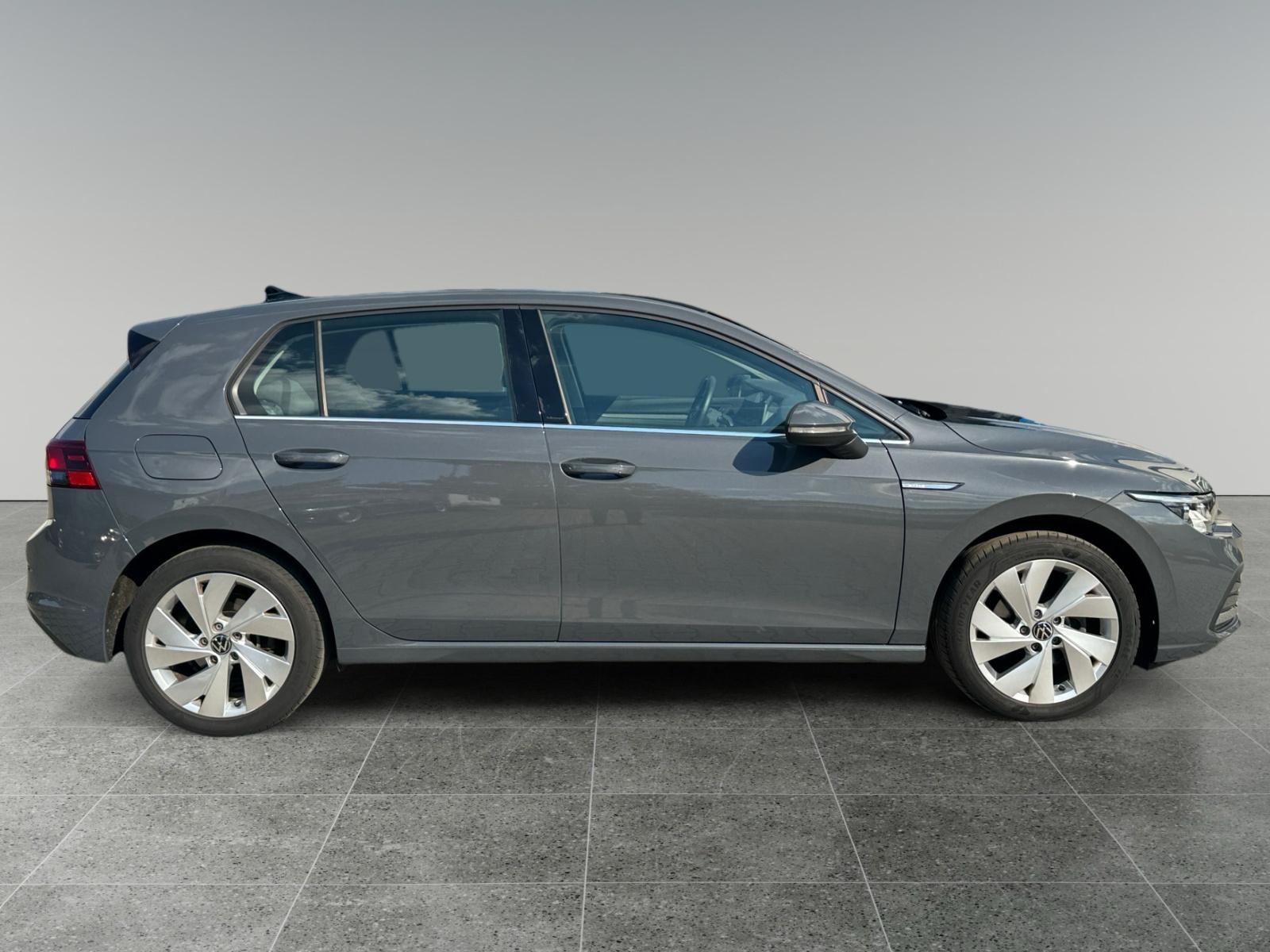 Volkswagen Golf VIII Lim. Style 1.Hd 8f. Nav DAB LED Massag, миниатюра 4