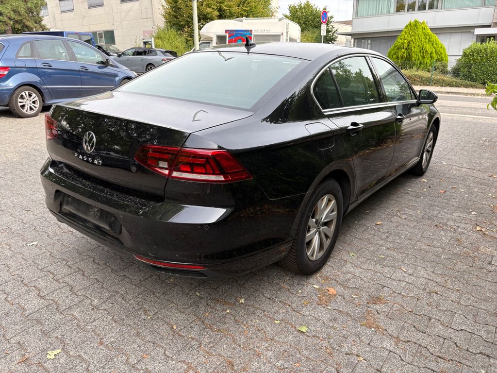 Image of Volkswagen Passat