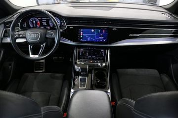 Audi Q8 - 8