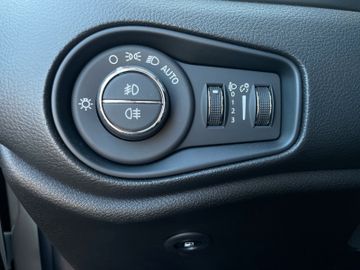 Fahrzeugabbildung Jeep Renegade S Plug-In-Hybrid 4XE / Weiß / Vorführer