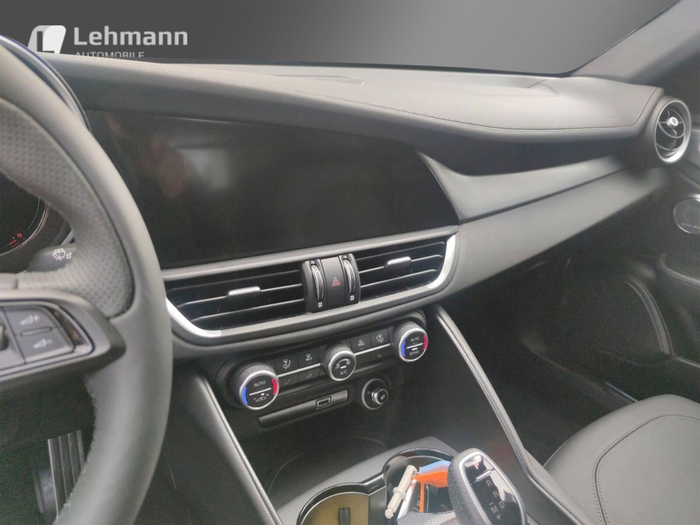 Fahrzeugabbildung Alfa Romeo Giulia 2.0Turbo Q4 Veloce +HARMAN/KARDON+PANORAM