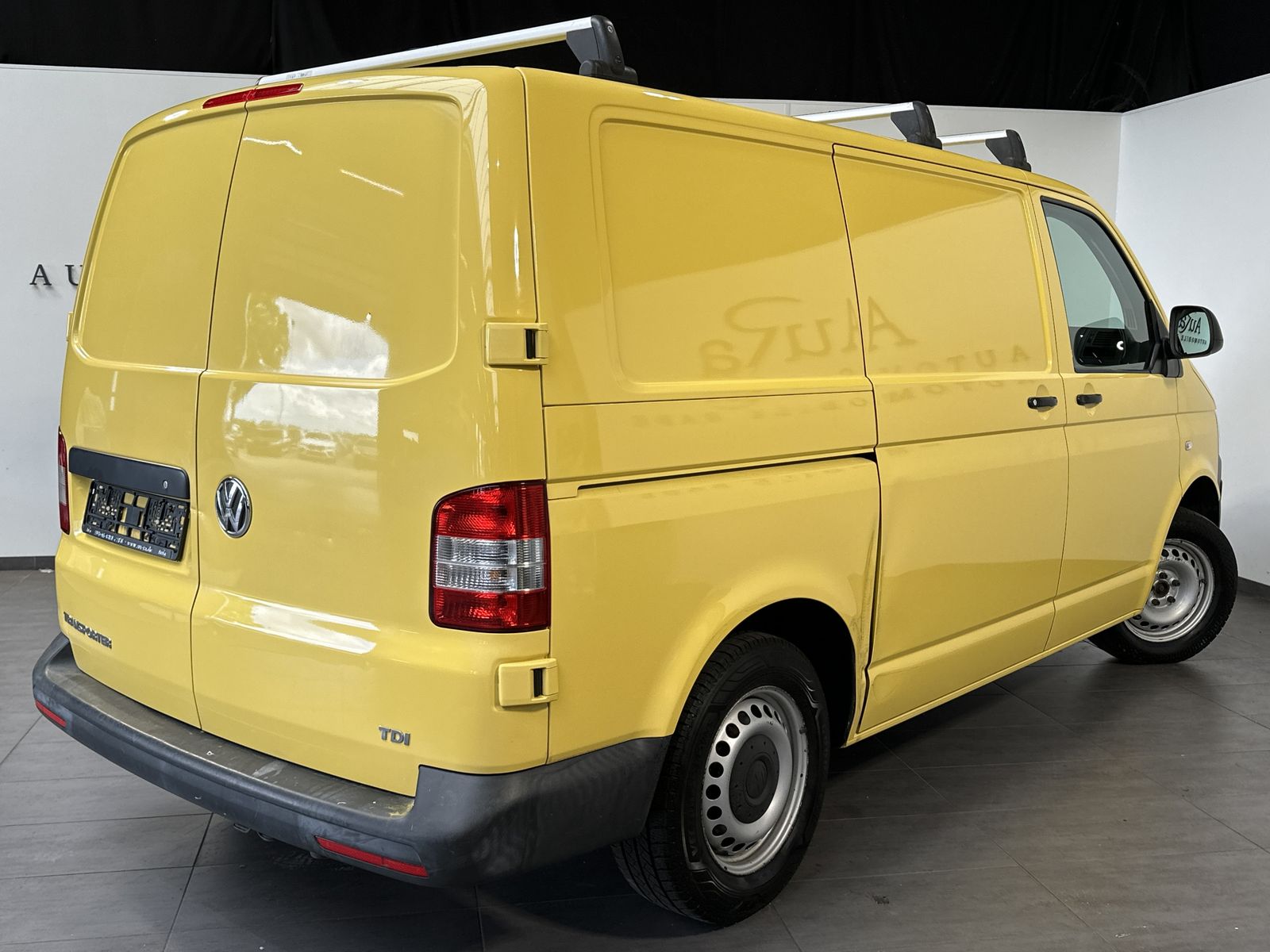 Fahrzeugabbildung Volkswagen T6 Transporter 2.0 TDI Kasten RADIO+SORTIMO+1.HD