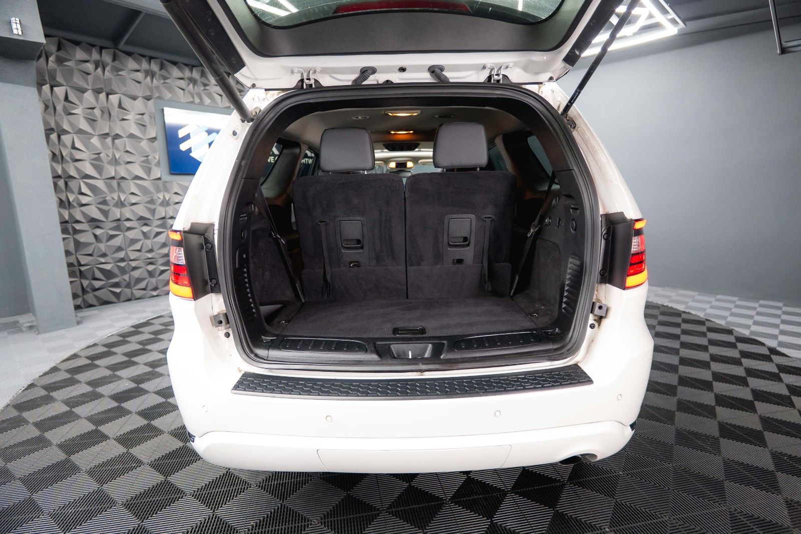 Fahrzeugabbildung Dodge Durango 3.6 V6 R/T 4x4 Night-Paket SRT Styling